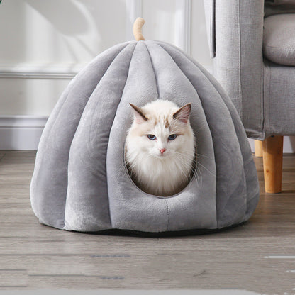 Winter Closed Kennel for Cats and Dogs to Stay Warm