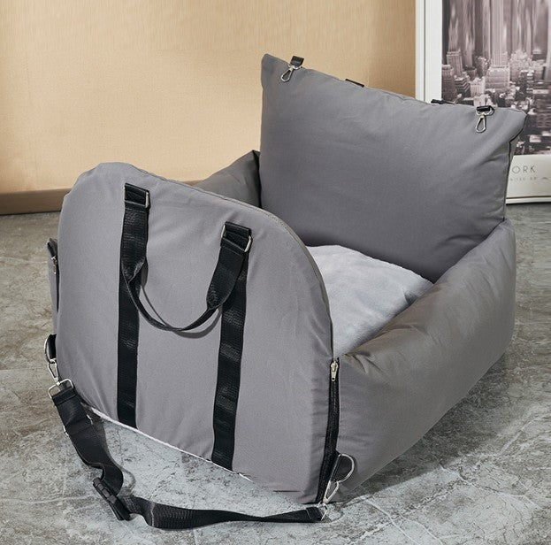 Creative Pet Car Carrier with Simple Fashion Design