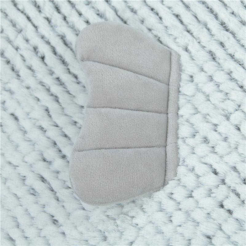 Wholesale Semi-Enclosed Fish-Shaped Pet Bed for Dogs and Cats